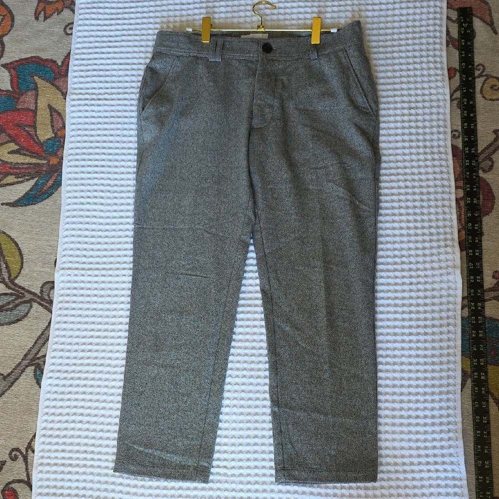Gray Textured Wool Blend Slim Crop Men's Dress Pants Medium
